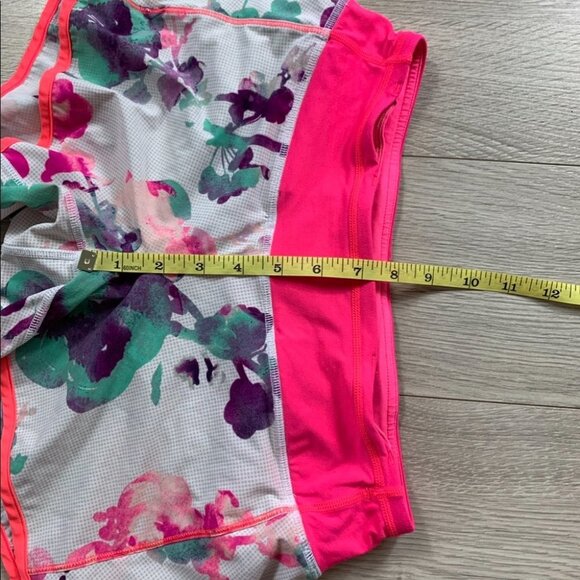 Lululemon Run: Ultra Short II Blurred Blossoms Fossil / Flash - Picture 12 of 16